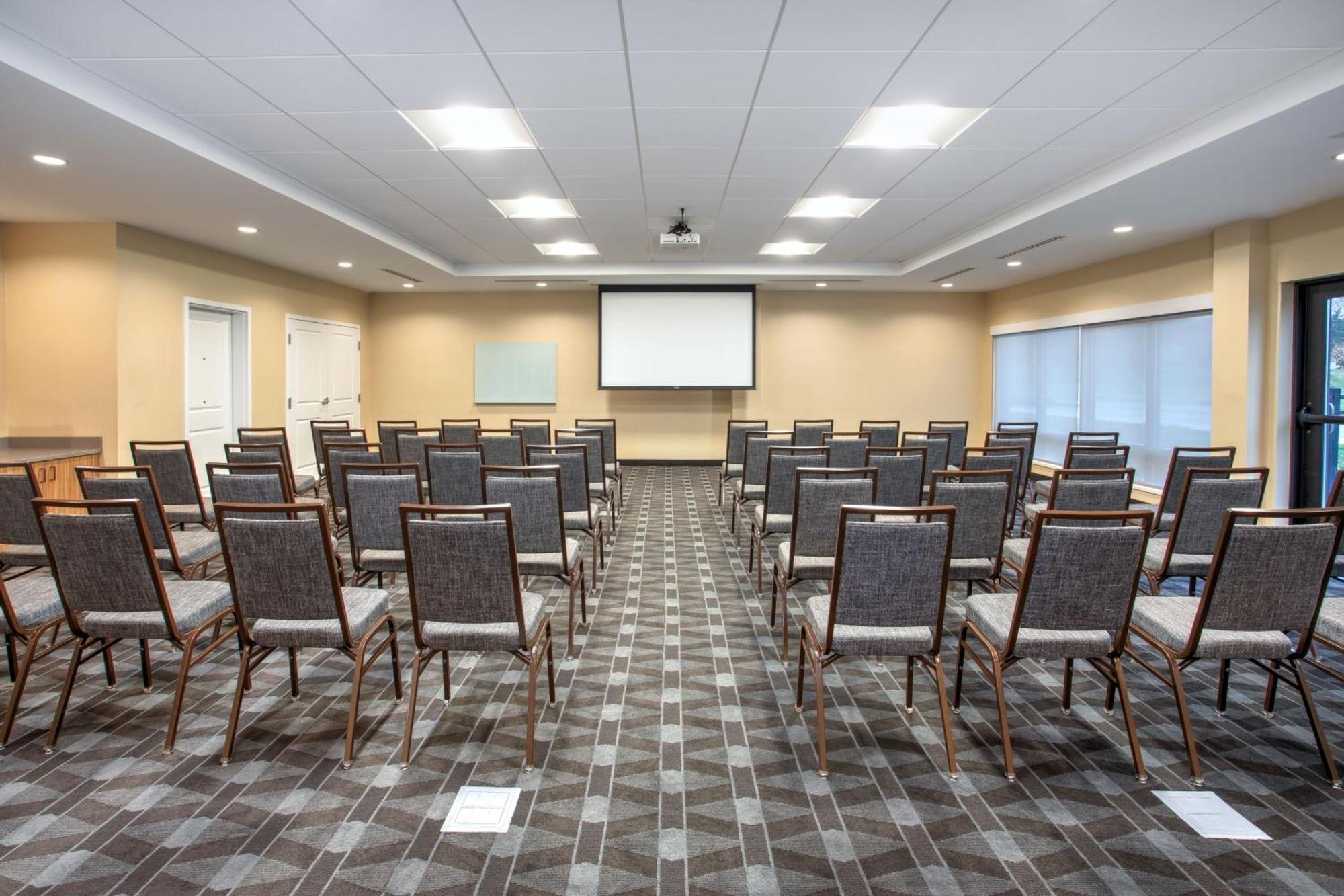 Towneplace Suites By Marriott Detroit Belleville Esterno foto